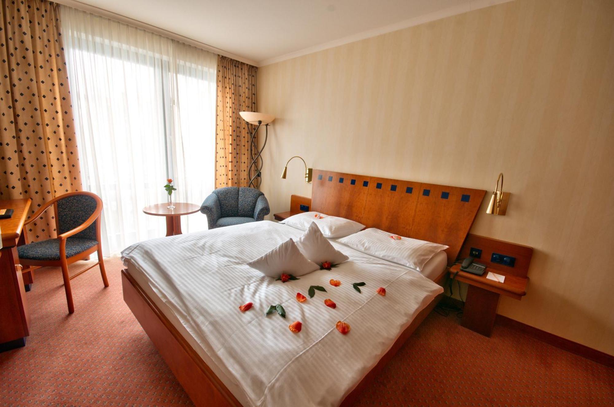 Vital Hotel Westfalen Therme Wellness Resort & Spa Bad Lippspringe Exterior foto